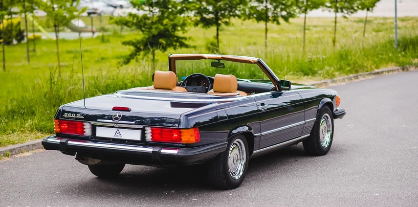 Mercedes-Benz SL cena 107000 przebieg: 172000, rok produkcji 1988 z Kalisz Pomorski małe 631